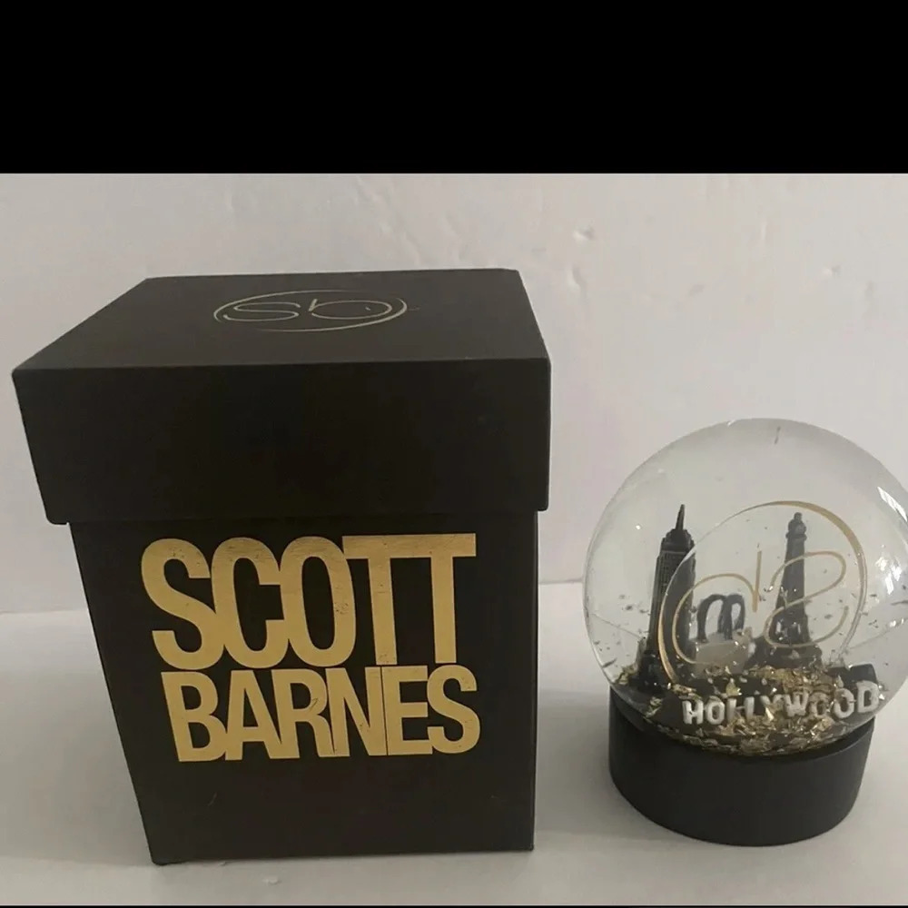 NIB Scott Barnes snow globe new in box festive gold decor. Beautiful home accent